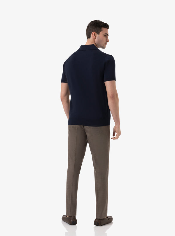 Atlas night - V -neckline