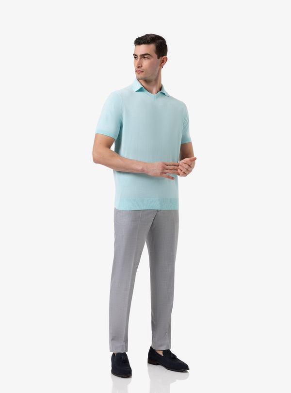Atlas night - V -neckline