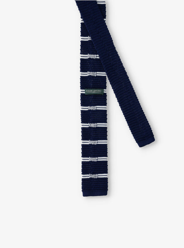 Cravatta Uomo in Maglina – Eleganza Disinvolta in Chiave Contemporanea - Fusaro Antonio dal 1893 - Fusaro Antonio