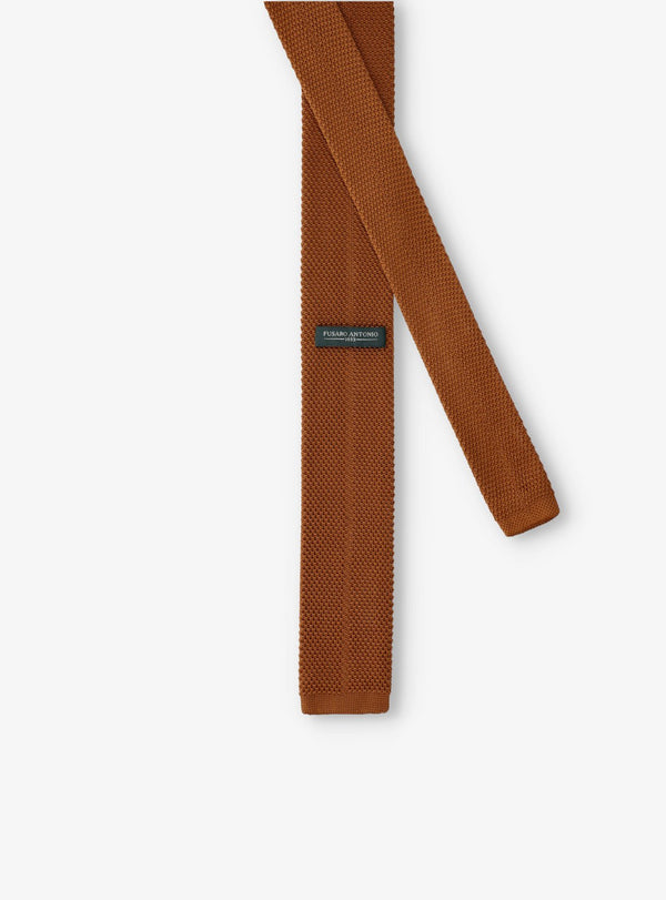 Cravatta Uomo in Maglina – Eleganza Disinvolta in Chiave Contemporanea - Fusaro Antonio dal 1893 - Fusaro Antonio
