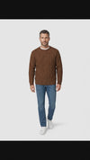 Maglia girocollo intrecciata in misto lana nei colori blu e tabacco per l'autunno/inverno.